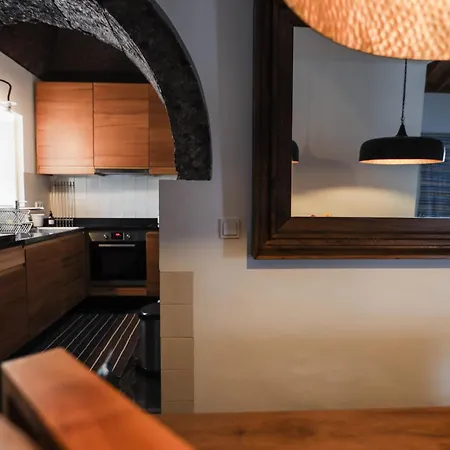 Casa De Almagreira - Empreendimento De Turismo Em Espaco Rural - *