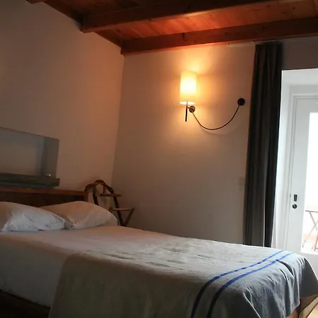 Дом отдыха Casa De Almagreira - Empreendimento De Turismo Em Espaco Rural - Вила-ду-Порту