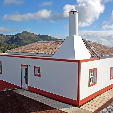 Casa De Almagreira - Empreendimento De Turismo Em Espaco Rural - Vila do Porto