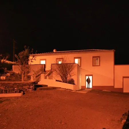 Дом отдыха Casa De Almagreira - Empreendimento De Turismo Em Espaco Rural - *