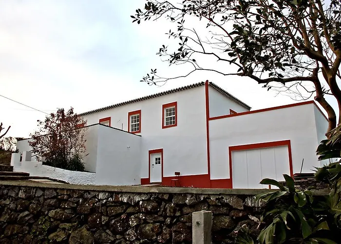 Hébergement de vacances Casa De Almagreira - Empreendimento De Turismo Em Espaço Rural - *